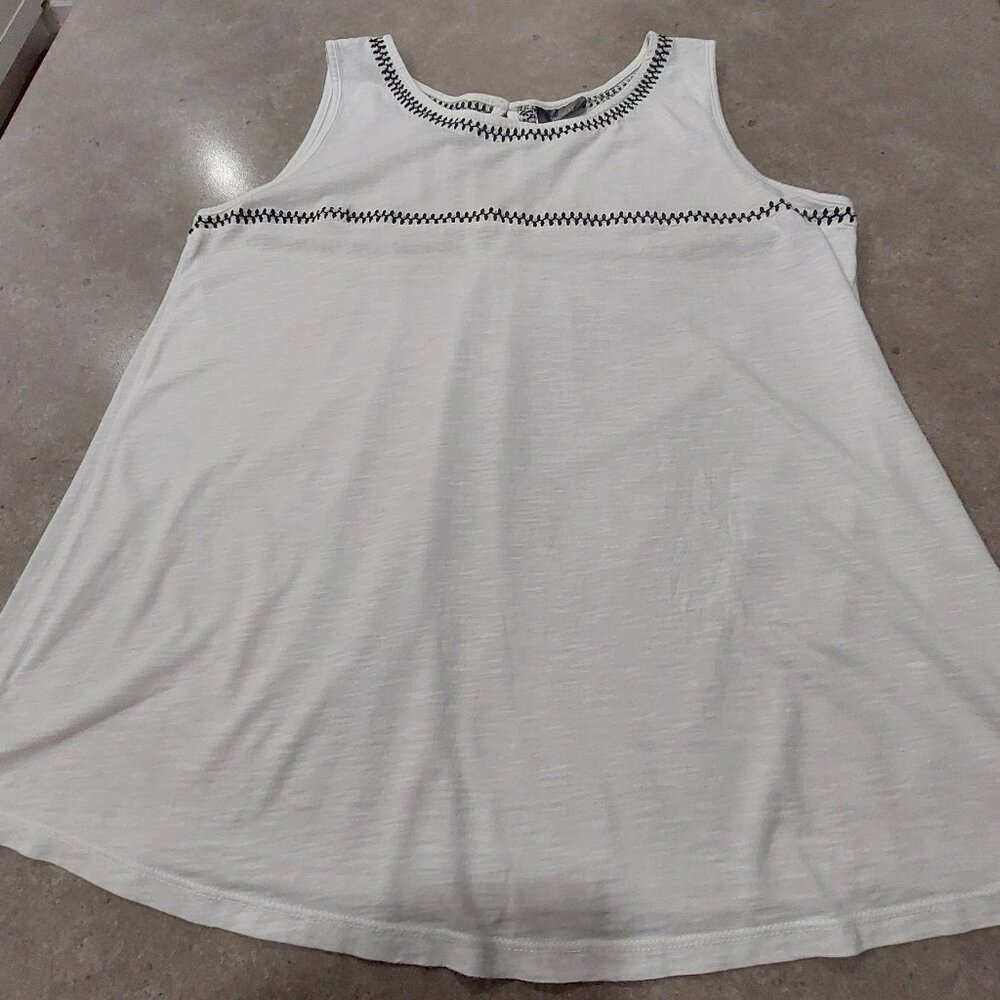 YESSICA Women's White Cotton Blend Sleeveless Tank Top w/Black/Silver Trim - Med